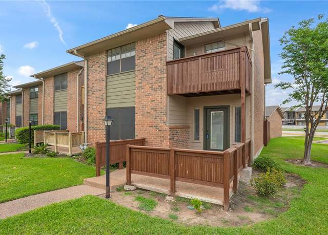 Property at 2400 Longmire #105 Dr, College Station, TX 77845, 3 beds, 2.5 baths