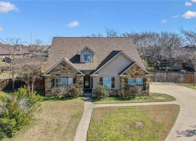 Property at 2912 Ascot Ct, Bryan, TX 77808, 5 beds, 3 baths
