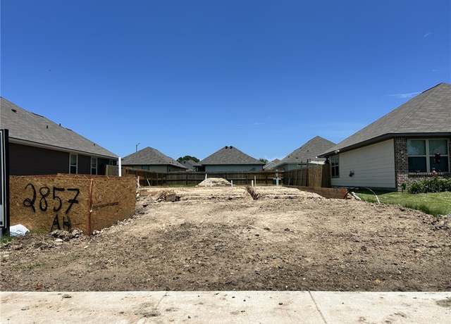 Property at 2857 Messenger Way, Bryan, TX 77803, 3 beds, 2 baths