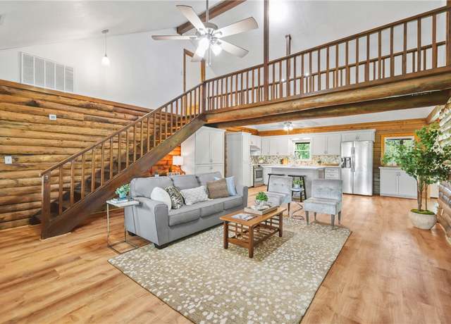 Property at 6508 Old Independence Rd Rd, Brenham, TX 77833, 4 beds, 3.5 baths