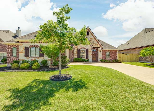 Property at 8404 Justin Ave, College Station, TX 77845, 4 beds, 3 baths