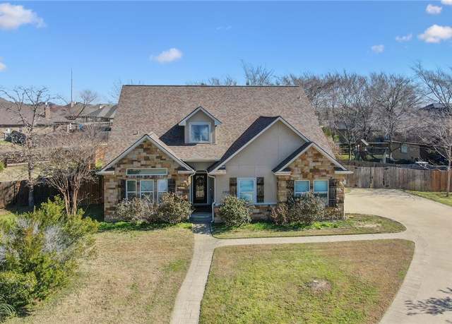 Property at 2912 Ascot Ct, Bryan, TX 77808, 5 beds, 3 baths
