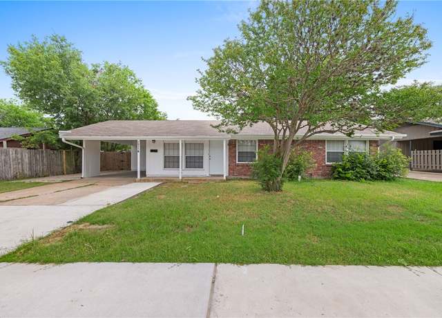 Property at 1714 E Wm J Bryan Pkwy, Bryan, TX 77803, 3 beds, 1.5 baths