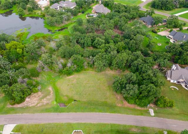 Property at 6922 Mccrae Ln, Bryan, TX 77808
