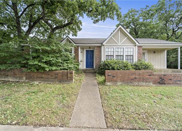 Property at 1911 Wilderland Cir, Bryan, TX 77807, 3 beds, 2 baths