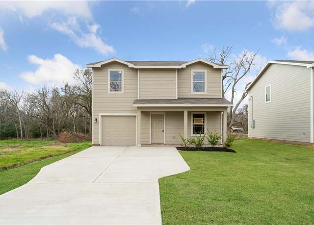 Property at 515 16th St, Hempstead, TX 77445, 4 beds, 2.5 baths