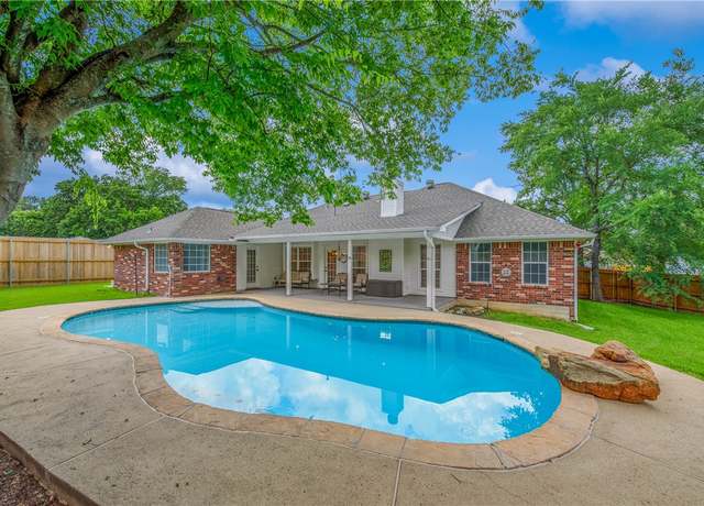 Property at 2308 Kuykendall Cir, Bryan, TX 77808, 4 beds, 2 baths