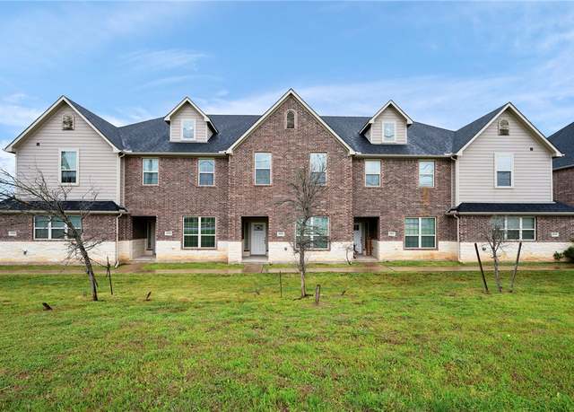 Property at 2009 Harvey Mitchell Pkwy S, College Station, TX 77840, 4 beds, 4.5 baths