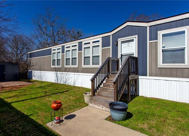 Property at 802 Commerce St, Bryan, TX 77803, 3 beds, 2 baths