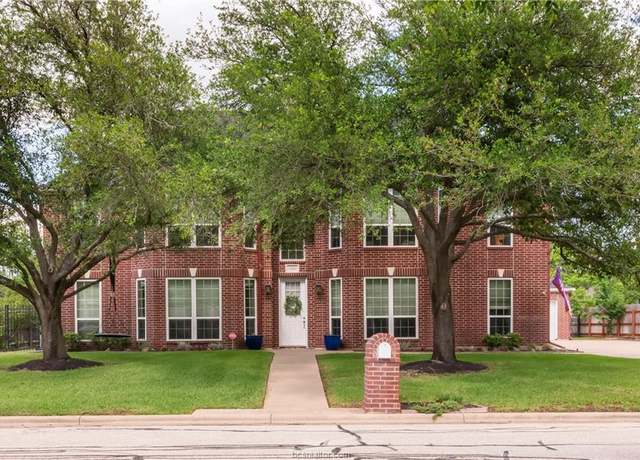 Property at 8409 Wildewood Cir, College Station, TX 77845, 4 beds, 3.5 baths
