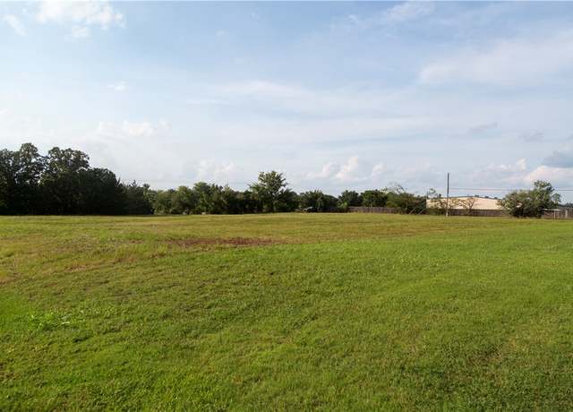 Property at 9913 Hunters Way Way, College Station, TX 77845
