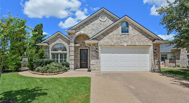 Photo of 4900 Fairfield Ct, Bryan, TX 77802