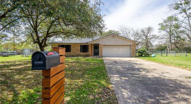 Photo of 2900 River Oaks Cir, Bryan, TX 77802