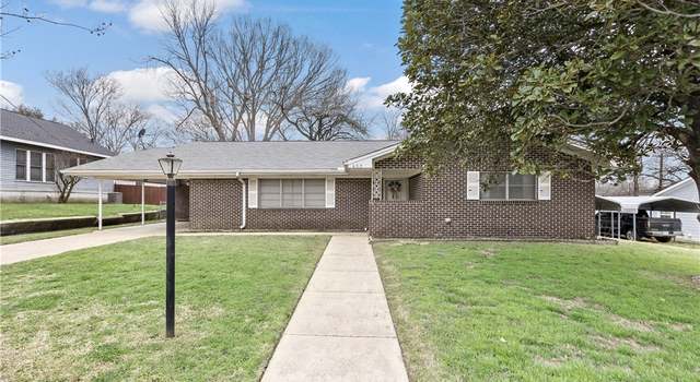 Photo of 602 W Fox St, Caldwell, TX 77836
