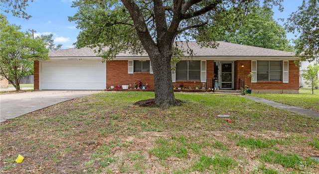 Photo of 2211 Carter Creek Pkwy, Bryan, TX 77802