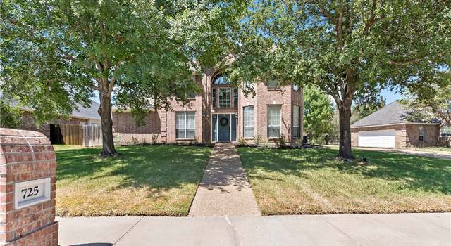 Photo of 725 Royal Adelade Dr, College Station, TX 77845
