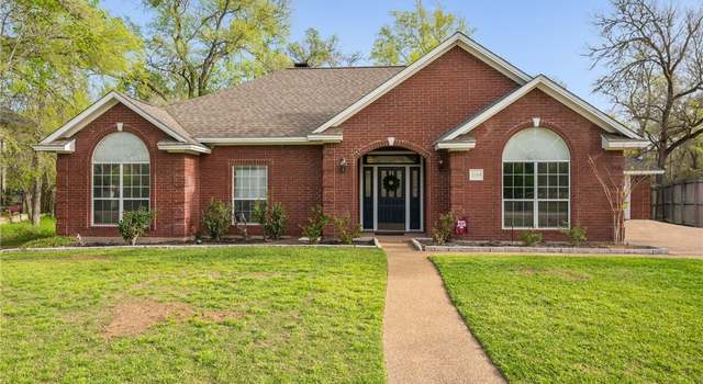 Photo of 2109 Chippendale St, College Station, TX 77840