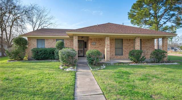Photo of 914 California St, Bryan, TX 77803