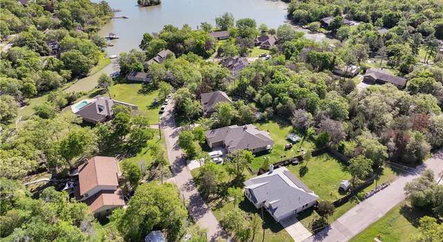 Photo of 2004 Post Oak Cir, College Station, TX 77845