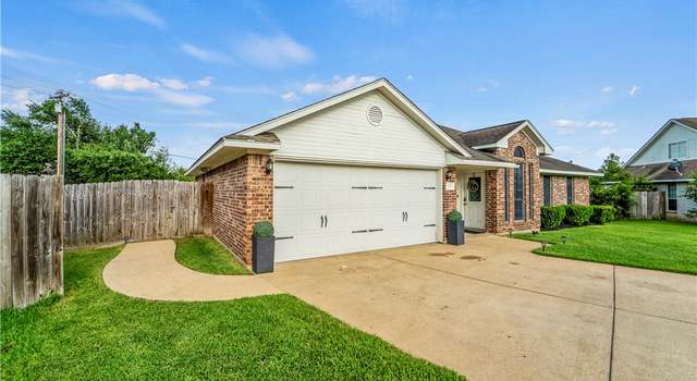 Photo of 1310 Norfolk Ct, College Station, TX 77845