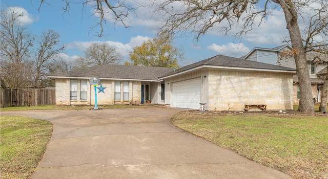Photo of 3706 Valley Oaks Dr, Bryan, TX 77802
