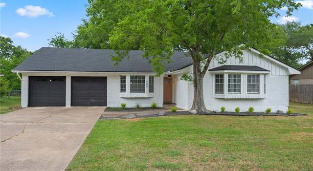 Photo of 2205 Carter Creek Pkwy, Bryan, TX 77802