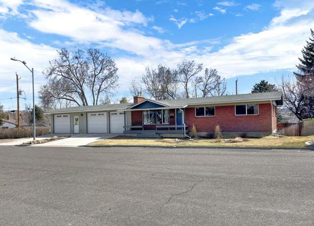 Property at 625 W Birch St, Elko, NV 89801, 6 beds, 3 baths