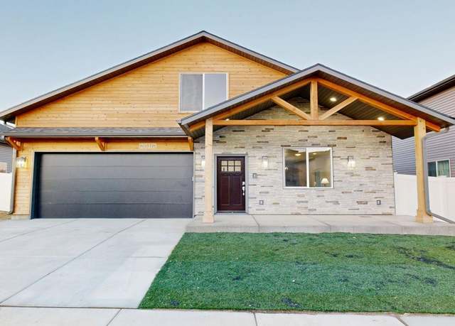 Property at 2616 Platinum Dr, Elko, NV 89801, 3 beds, 2.5 baths