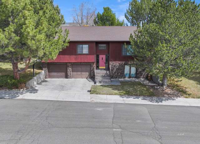 Property at 3162 Midland Dr, Elko, NV 89801, 4 beds, 3 baths