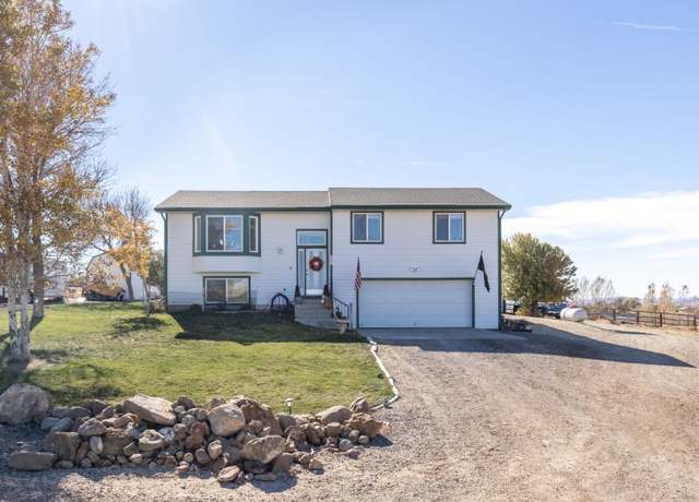 Property at 491 Blakeland Dr, Spring Creek, NV 89815, 3 beds, 2.5 baths