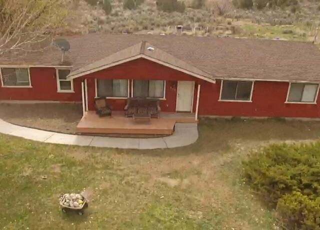 Property at 552 Croydon Dr, Spring Creek, NV 89815, 5 beds, 2 baths
