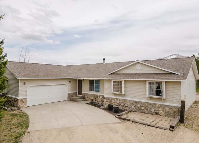 Property at 794 Willington Dr, Spring Creek, NV 89815, 3 beds, 2 baths