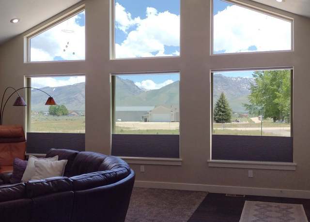 Property at 775 Alpine Dr, Spring Creek, NV 89815, 4 beds, 2 baths