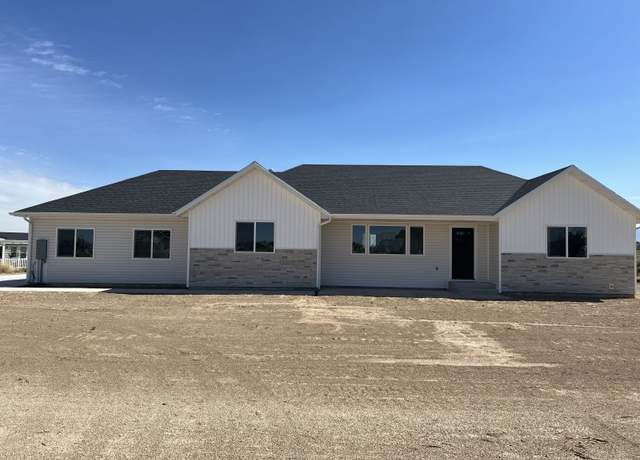 Property at 694 Aesop Dr, Spring Creek, NV 89815, 4 beds, 2 baths