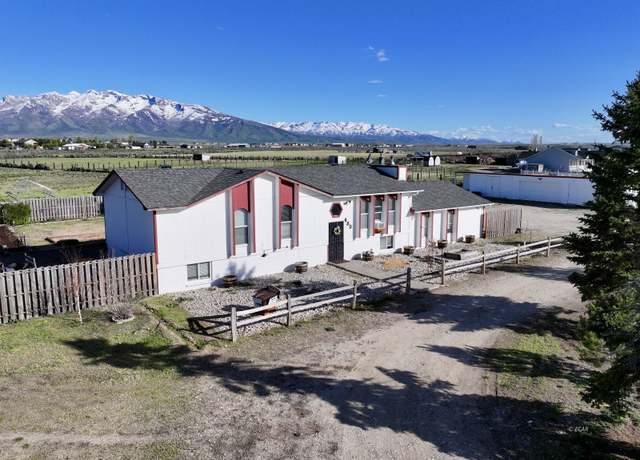 Property at 480 Shadypoint Dr, Spring Creek, NV 89815, 4 beds, 3 baths