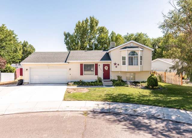 Property at 2254 Clearwater Ct, Elko, NV 89801, 4 beds, 2.5 baths