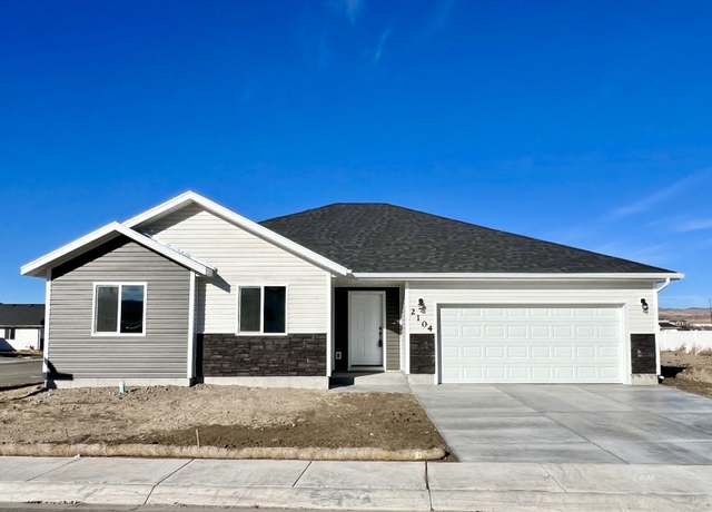Property at 488 Flora Plz, Spring Creek, NV 89815, 4 beds, 2 baths