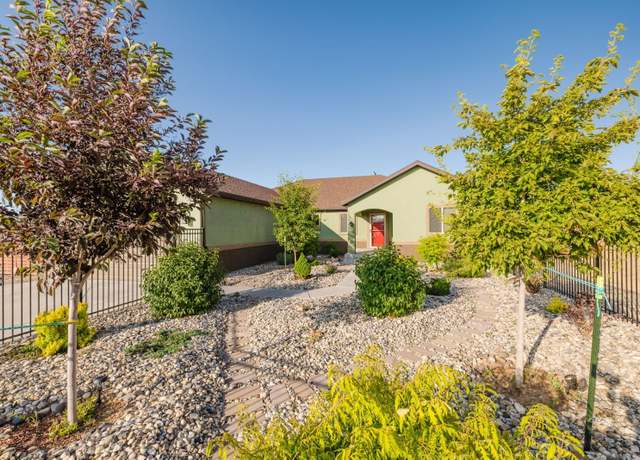 Property at 920 Alpine Dr, Spring Creek, NV 89815, 4 beds, 3 baths