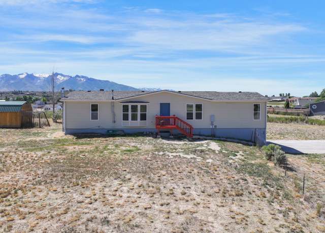 Property at 208 Cascade Dr, Spring Creek, NV 89815, 4 beds, 2 baths