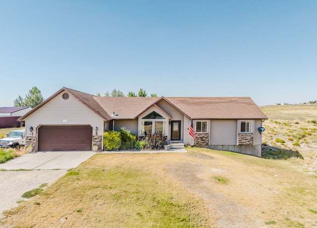 Property at 221 Trentwood Dr, Spring Creek, NV 89815, 5 beds, 4 baths