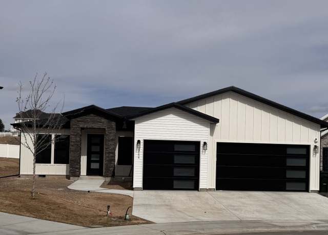 Property at 2905 Aria Way, Elko, NV 89801, 4 beds, 2.5 baths