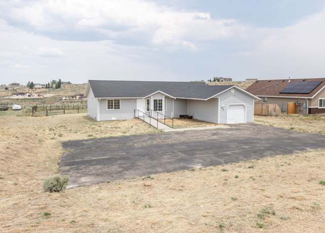 Property at 711 Bronco Dr, Spring Creek, NV 89815, 3 beds, 2 baths