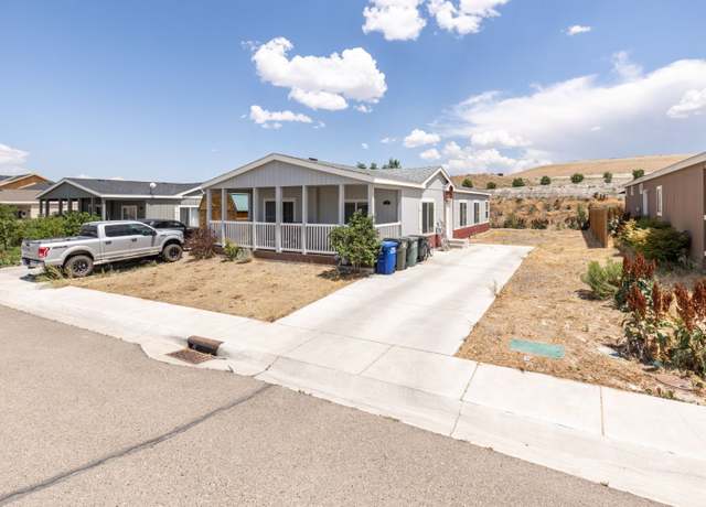 Property at 1529 Daisy Dr, Elko, NV 89801, 3 beds, 2 baths