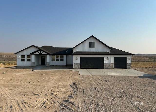 Property at 352 Oakmont Dr, Spring Creek, NV 89815, 4 beds, 3.5 baths