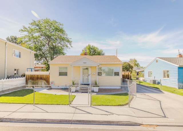 Property at 131 Ash St, Elko, NV 89801, 4 beds, 2 baths