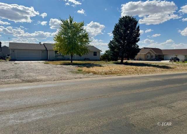 Property at 379 Lawndale Dr, Spring Creek, NV 89815, 3 beds, 2 baths