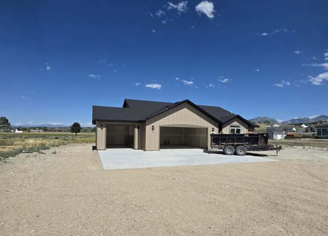 Property at 319 Parkchester Cir, Spring Creek, NV 89815, 3 beds, 2 baths