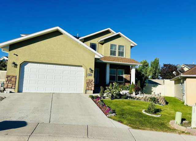 Property at 3020 Callie Ct, Elko, NV 89801, 4 beds, 2.5 baths