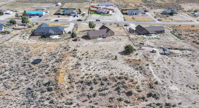 Photo of 537 Blackstone Dr, Spring Creek, NV 89815