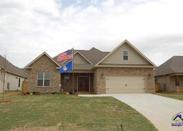 Property at 102 Georgia Dean St, Warner Robins, GA 31088, 3 beds, 2.5 baths